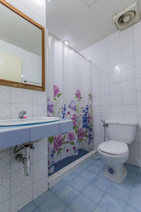 Chongko Guesthouse Phuket Eksteriør bilde